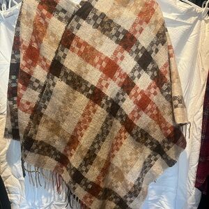 Cozy Plaid Fringe Poncho in Rust, Beige & Brown